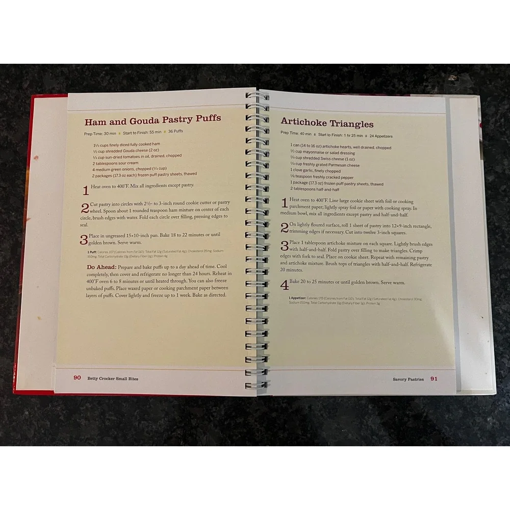 Betty Crocker Small Bites Cookbook 100 Recipes Spiral‎ Bound 2008